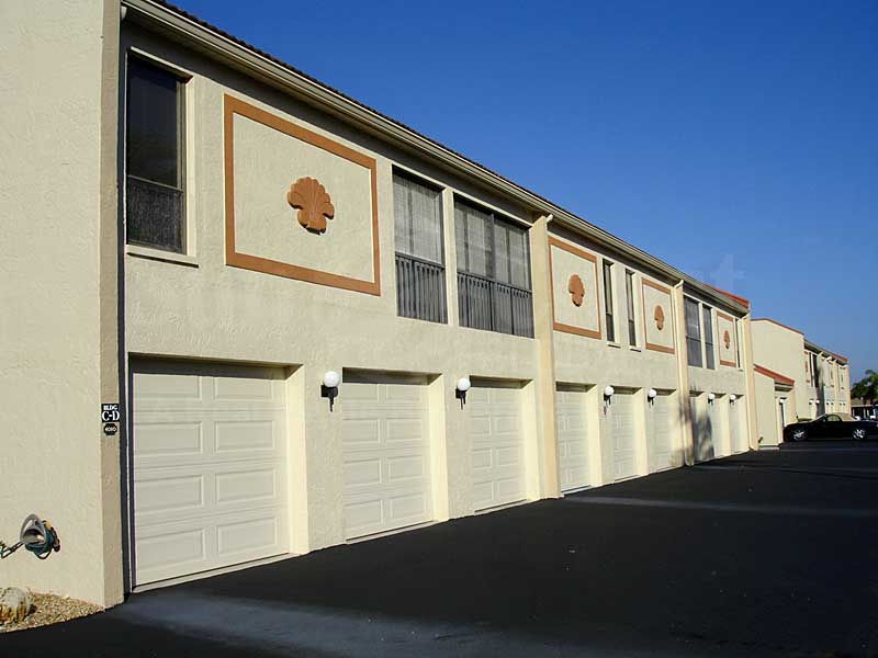 Park View Pointe Attached Garages